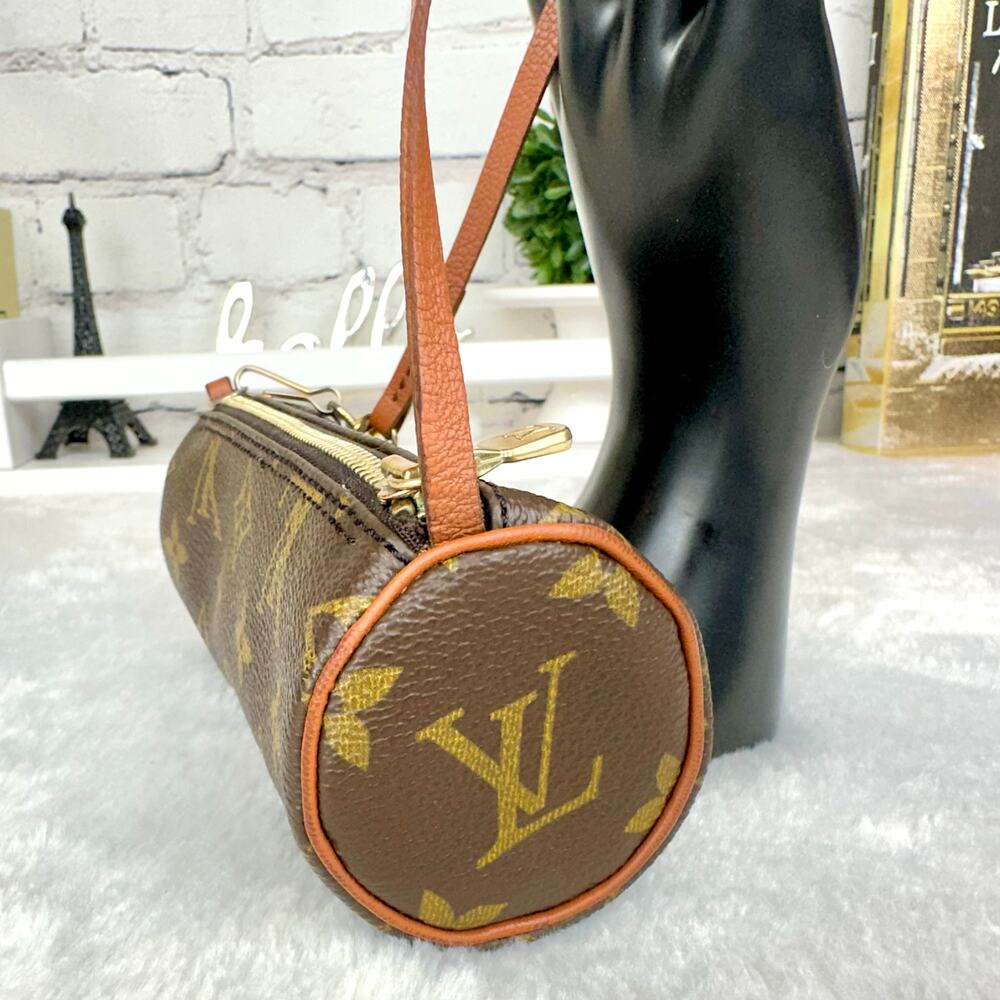 LOUIS VUITTON Monogram Mini PapillonVintage Pouch wristlet Excellent RARE! GIFT - Picture 3 of 9
